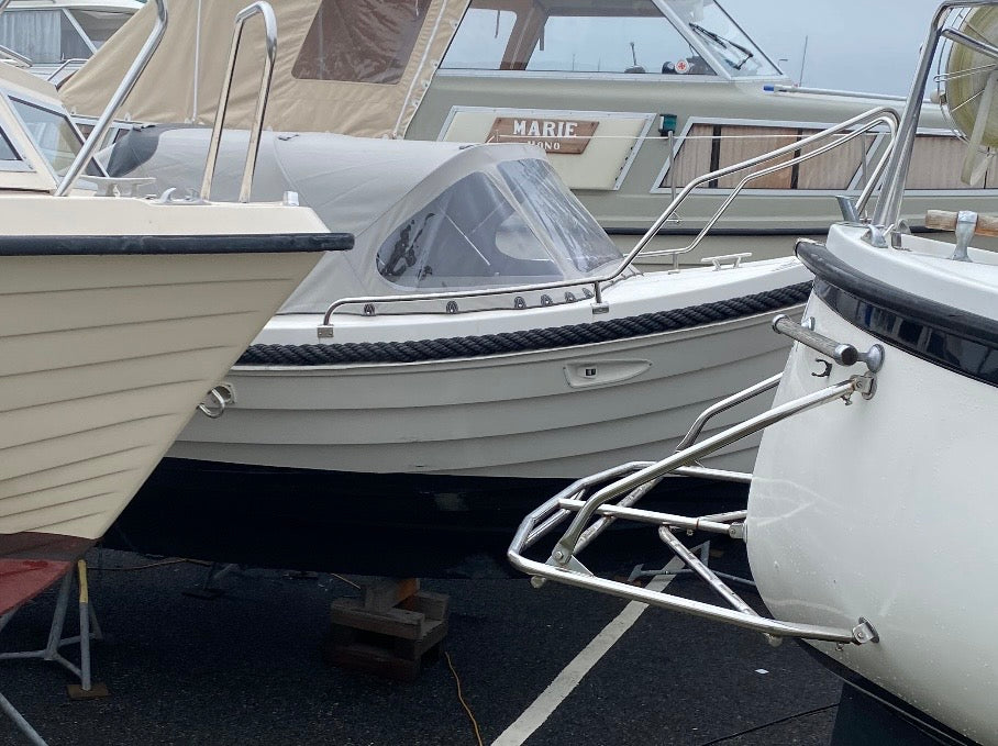 Repair and renovation of boat covers and kapell