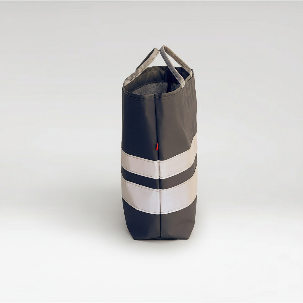 Stripe Reflective Citybag – 20 L